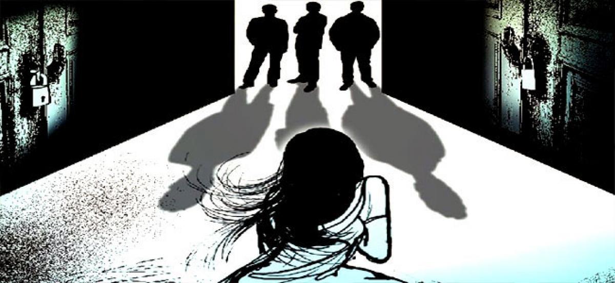 Rapists posed as police personnel; four held