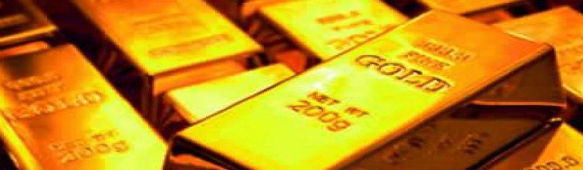 Gold logs first loss in 4 days; silver slips too