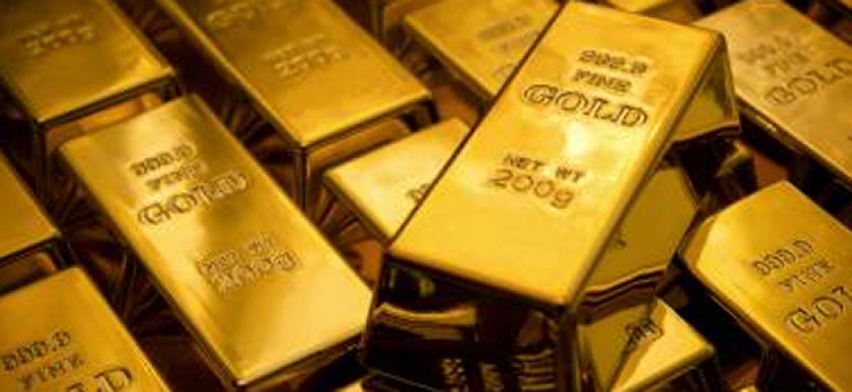 Gold worth 40L seized at Rajamahendravaram airport