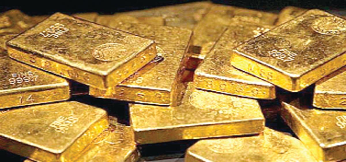 Dacoit gang loots 5kg gold