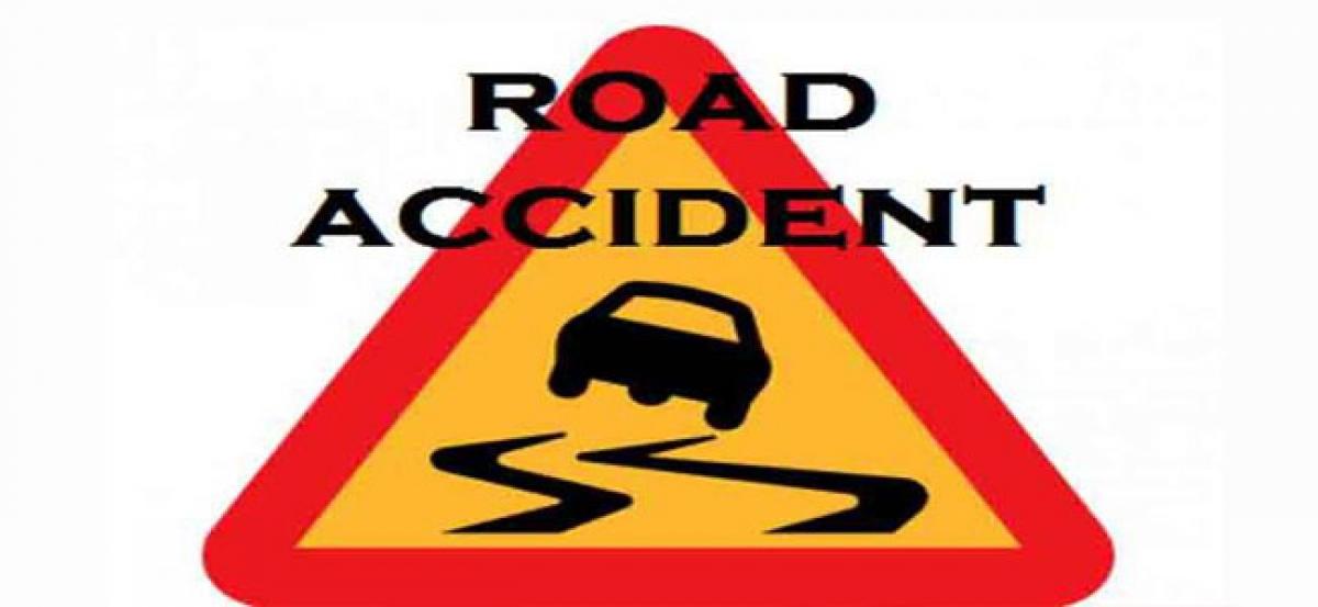 Couple dies in road accident