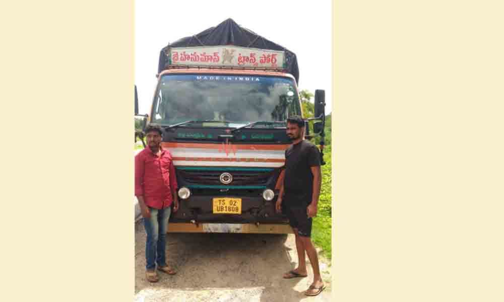 PDS rice seized in Nizamabad