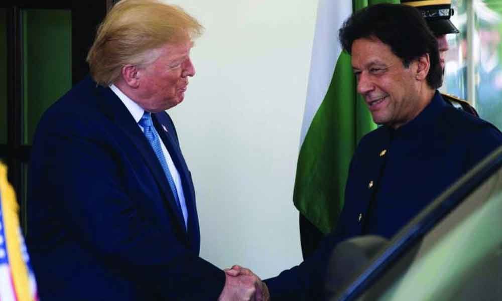 Peaceful neighbourhood a priority of Pakistans foreign policy: Imran tells Trump