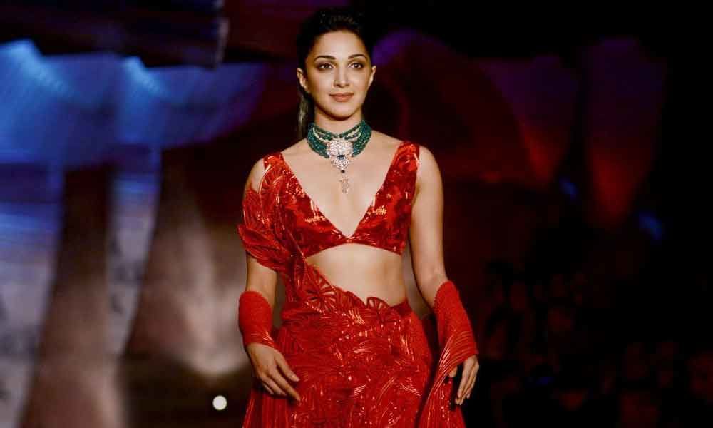 Kiara Advani dazzles in red at ICW 2019