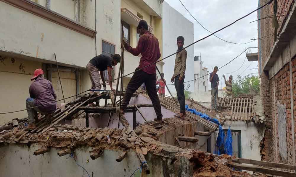 GHMC on a demolition spree