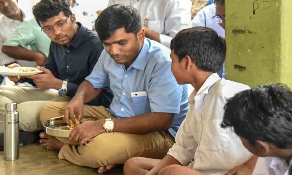 Collector makes surprise visit to government school