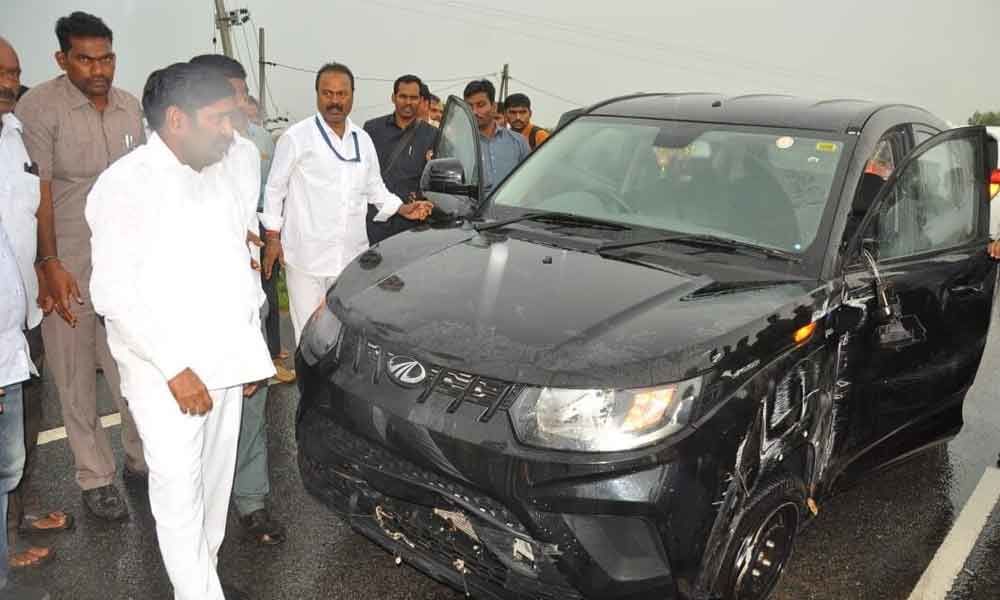 Education Minister Jagadish Reddy rescues two youths trapped in car
