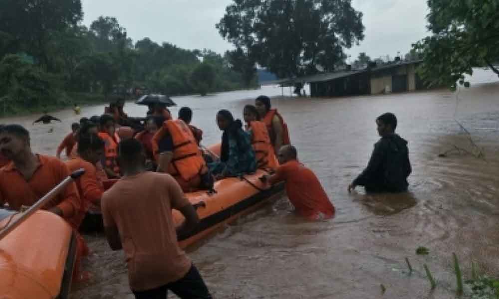 Mahalakshmi Express: 700 passengers rescued