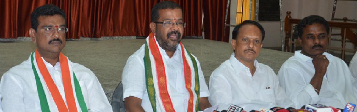 Hanamkonda Congress cadres told to gear up for 2019 polls