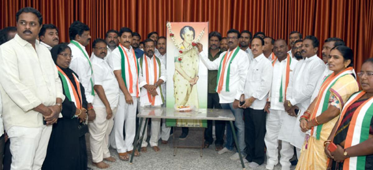 Rich tributes paid to Indira Gandhi