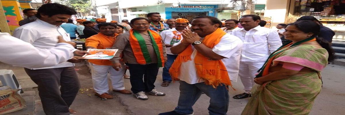 Bandapalli Satish padayatra held in many colonies