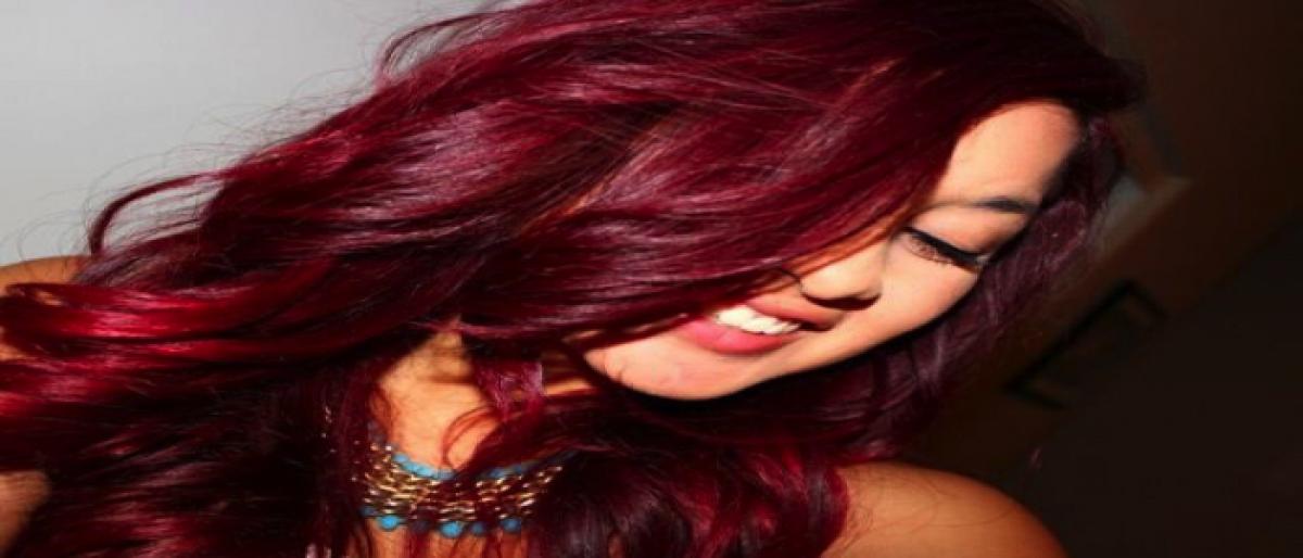 Planning for your mane to go red, here comes the Hair colouring side effects....