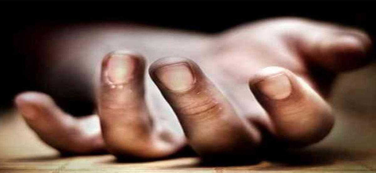 Villagers beat naxal to death over levy demand