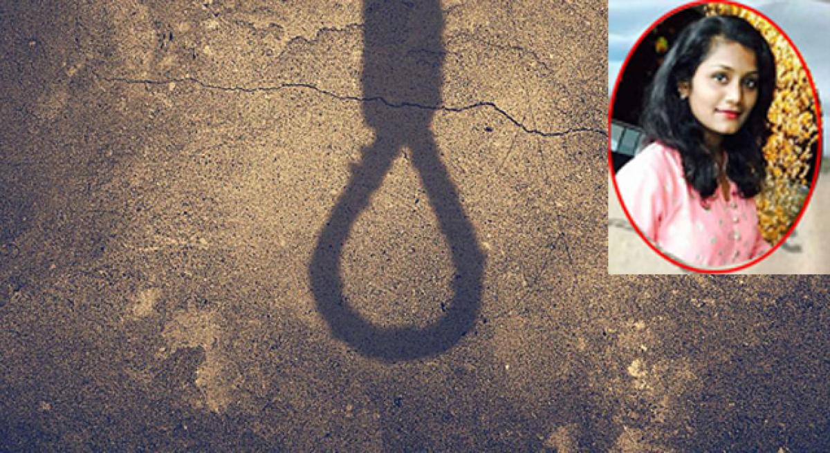 MBA student hangs self on video call with boyfriend