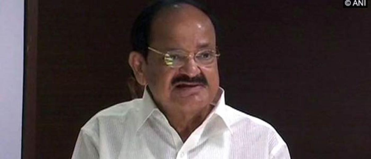 Venkaiah Naidu urges MPs to contribute generously to Kerala