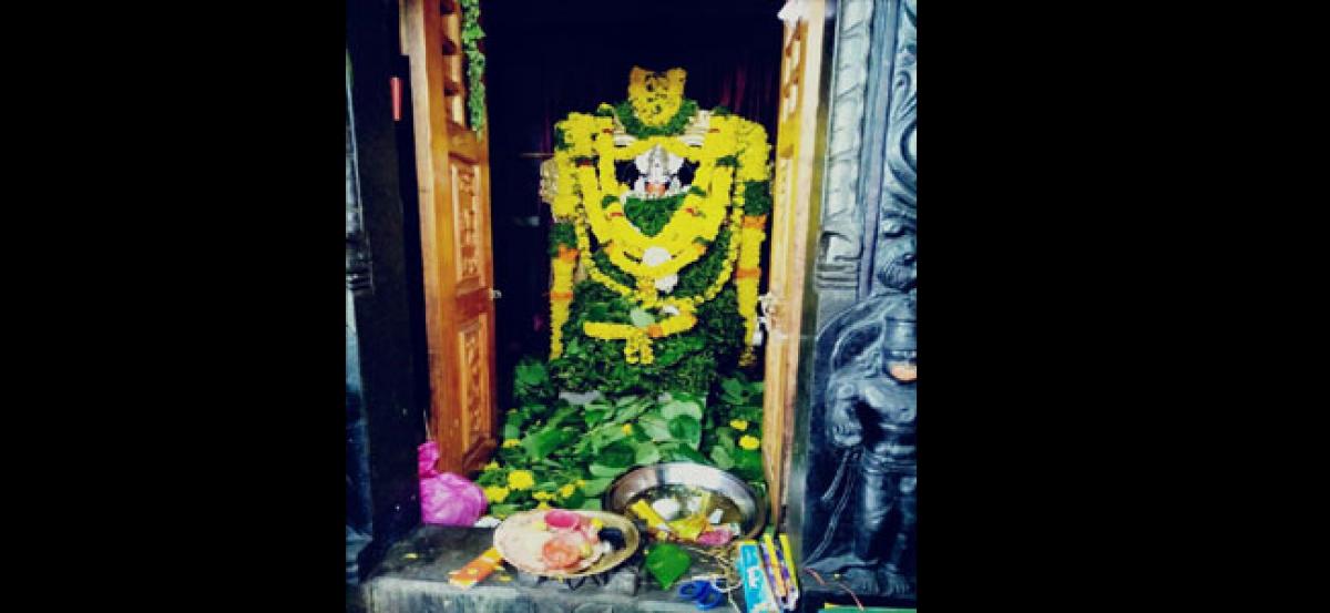 Hanumajjayanthi celebrated in Kondapi