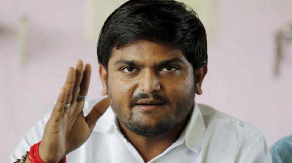 Will give life or get reservation: Hardik Patel to go on indefinite fast from Aug 25