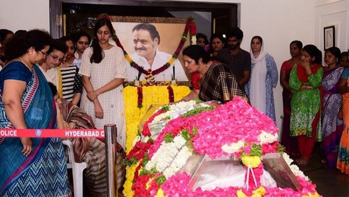 Harikrishnas funeral to be held at Jubilee Hills crematorium, traffic advisory issued