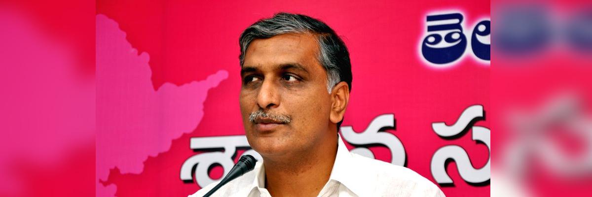 Telangana assembly elections 2018 : How can an invalid rupee of Andhra Pradesh become valid in Telangana asks Harish