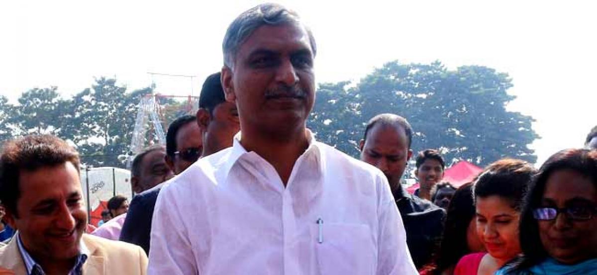 Students must stay away from social media: Harish Rao