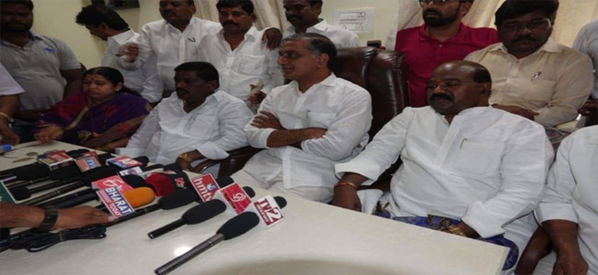 TRS woos former BJP MLA Satyanarayana