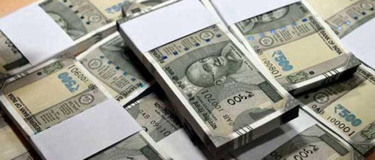 Task force sleuths caught Rs 97 lakh hawala money in Mahankali PS limits