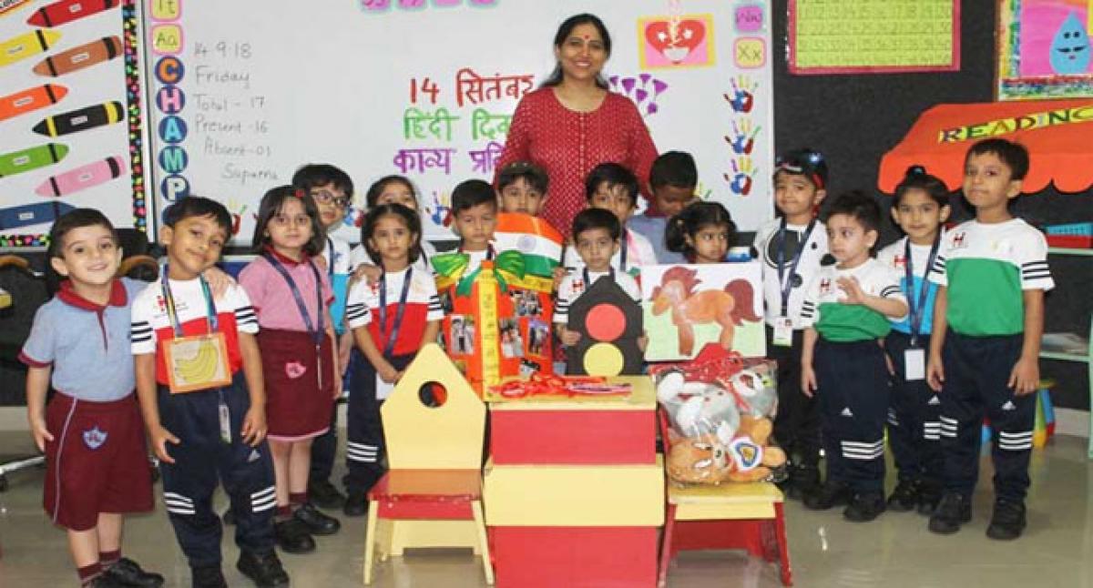 Hindi Diwas celebrated in New Vision School in Khammam