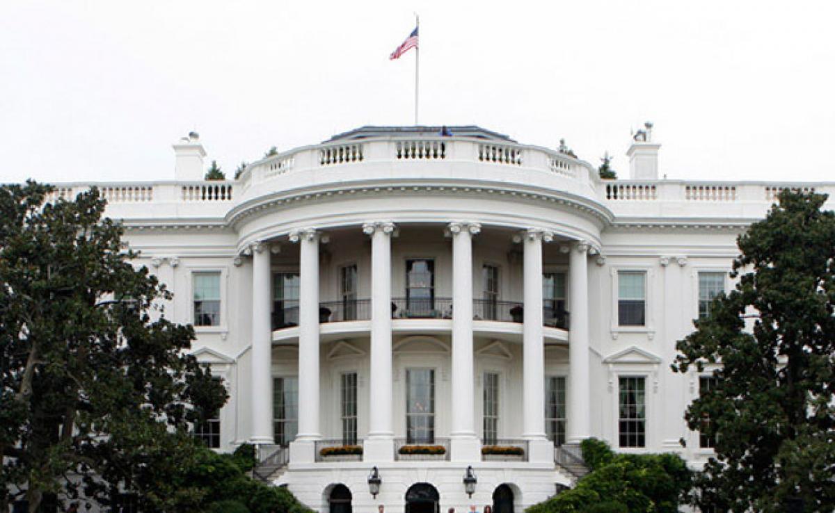 Suspicious Package Cleared At White House, Suspect Held