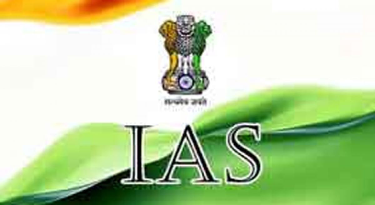 IAS officer feted