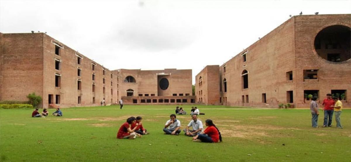 Will reconsider awarding  degrees: IIMA