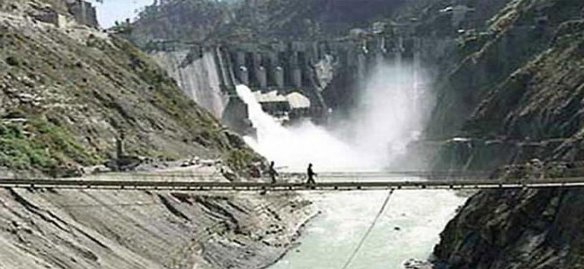 Pakistan authorities asked to forcefully pursue with India violations of Indus Water Treaty