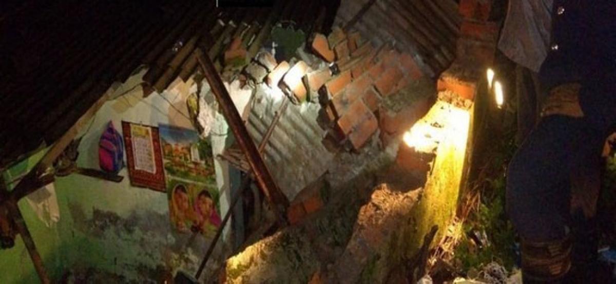 1 killed, 2 injured after 30-feet-wall falls on a house in Thane