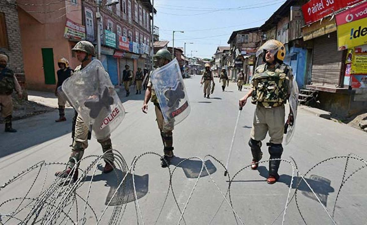 Total Internet Shutdown In Kashmir From Tonight