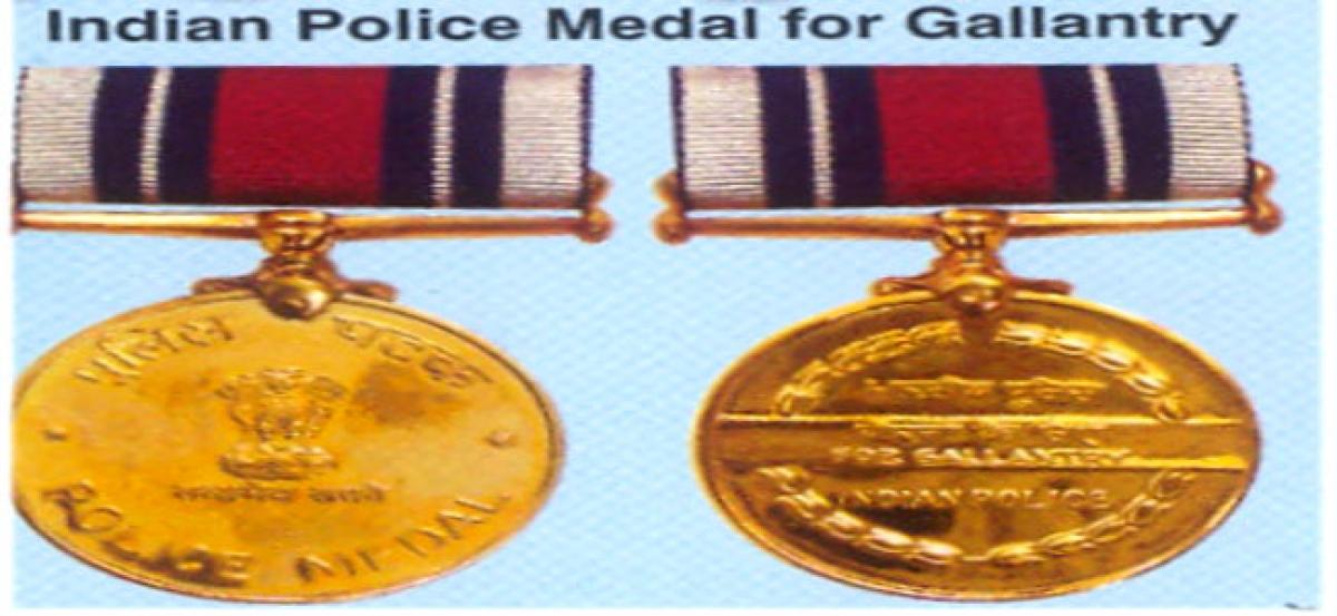 Indian Police Medal for 5 Vizag cops