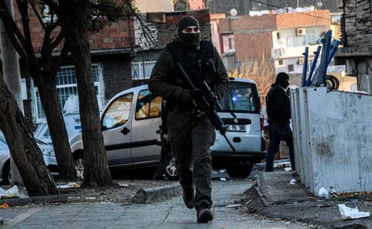 Turkish Police Kill 5 In Raid On ISIS Cell: Report
