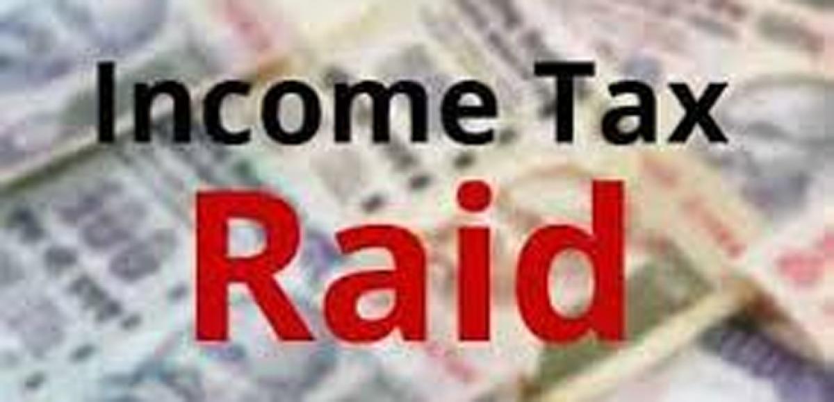 Income tax raids continue in Narasannapeta on second day