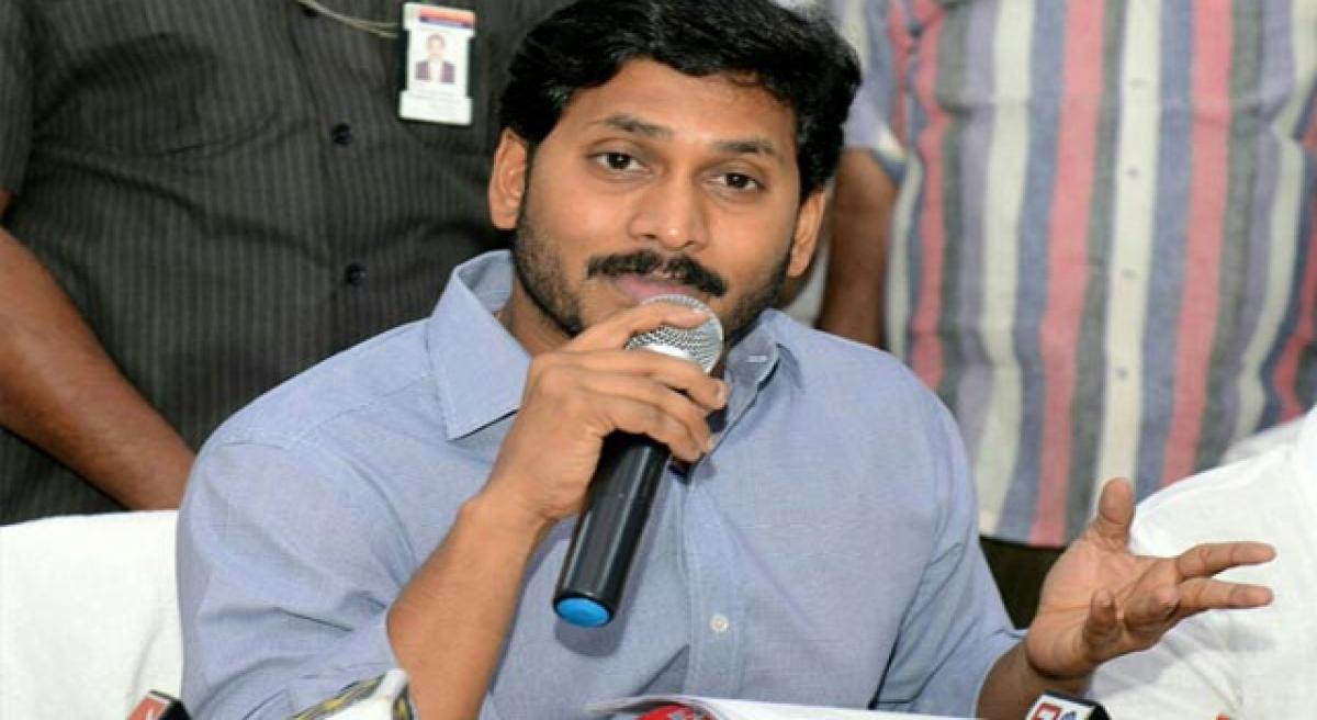 Jagan assures of policy to support aqua farmers