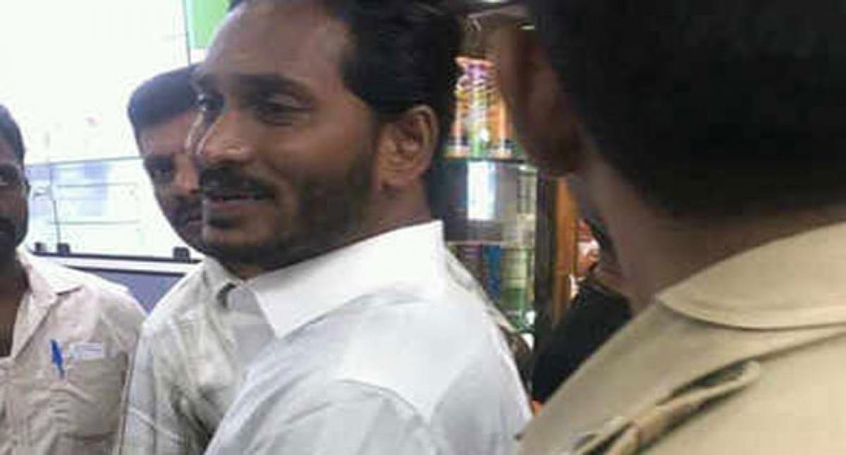 Attack on Jagan: Court rejects police custody extension plea for Srinivas