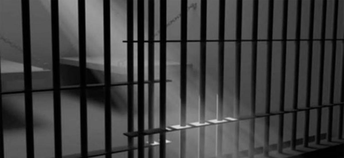 Pakistan hands India list of 471 Indian prisoners in Pakistani jails