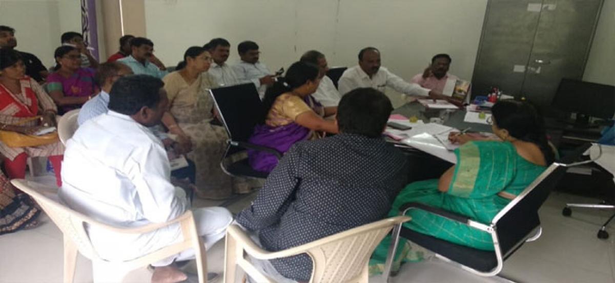Joint Collector G.Sandhya Rani orders to set up 27 paddy centres