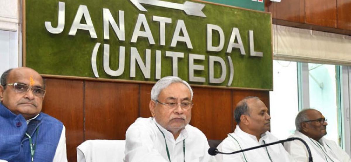 JD(U) favours simultaneous polls, authorises Nitish Kumar to finalise party stand on political issues