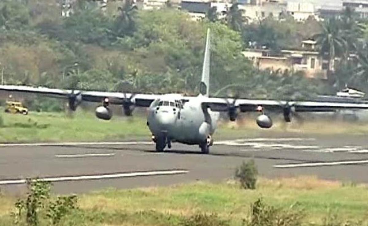 Air Forces Massive C-130J Super Hercules Transport Aircraft To Land On Lucknow-Agra Expressway