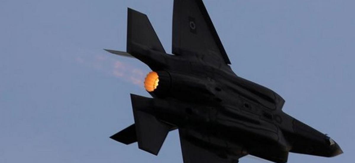 Israeli jets hit weapons depot near Damascus airport