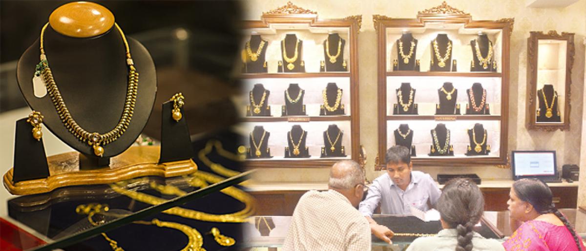 Gold sales lose sheen this Diwali