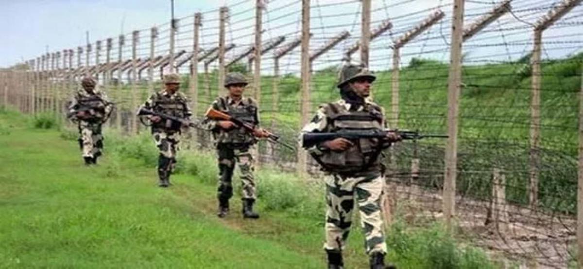 Pakistan shells villages and posts in Poonch