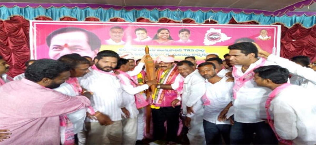 Strive for party victory, Patil appeals to TRS workers