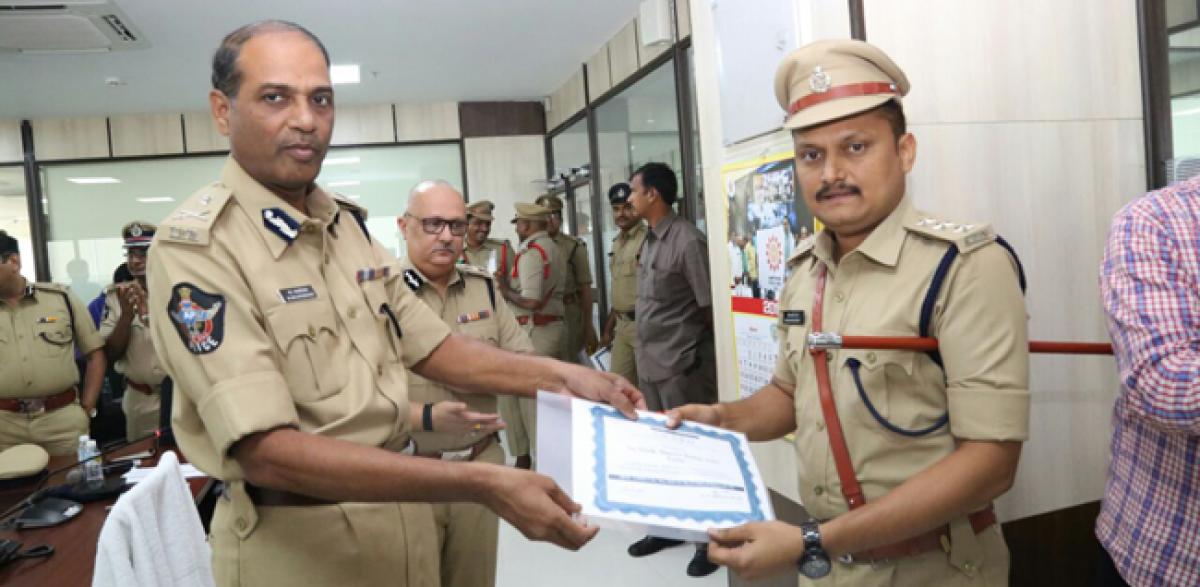 Kadapa cops get 2 awards from DGP