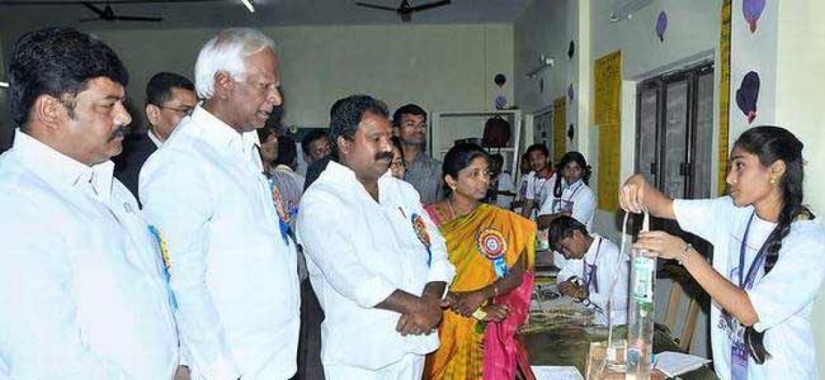 Dy CM inaugurates South India Science Fair