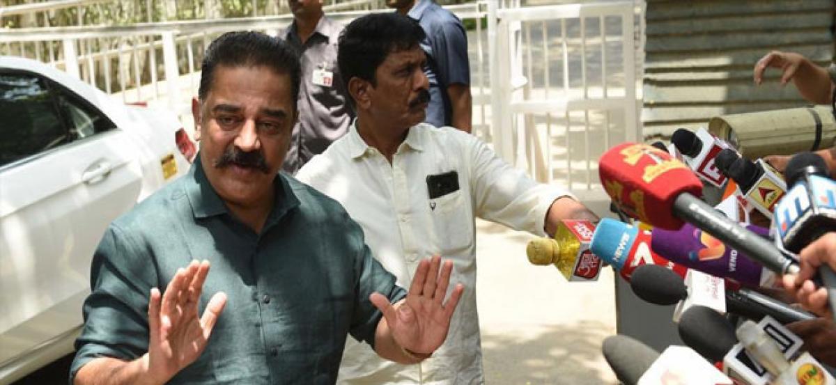 Discussed political situation on Tamil Nadu: Kamal Haasan on meeting Sonia Gandhi