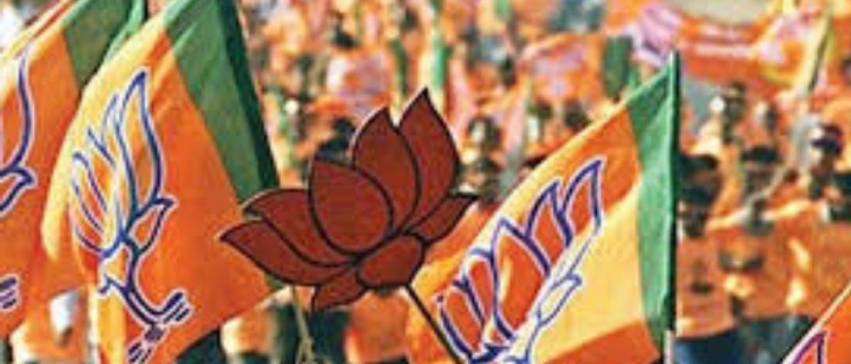 BJP candidate withdraws from polls at last minute, still remains candidate on EVM.